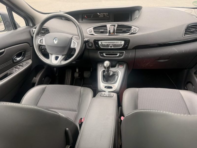 RENAULT  SCENIC 1.6 DCI 130 EDITION BOSE 2011