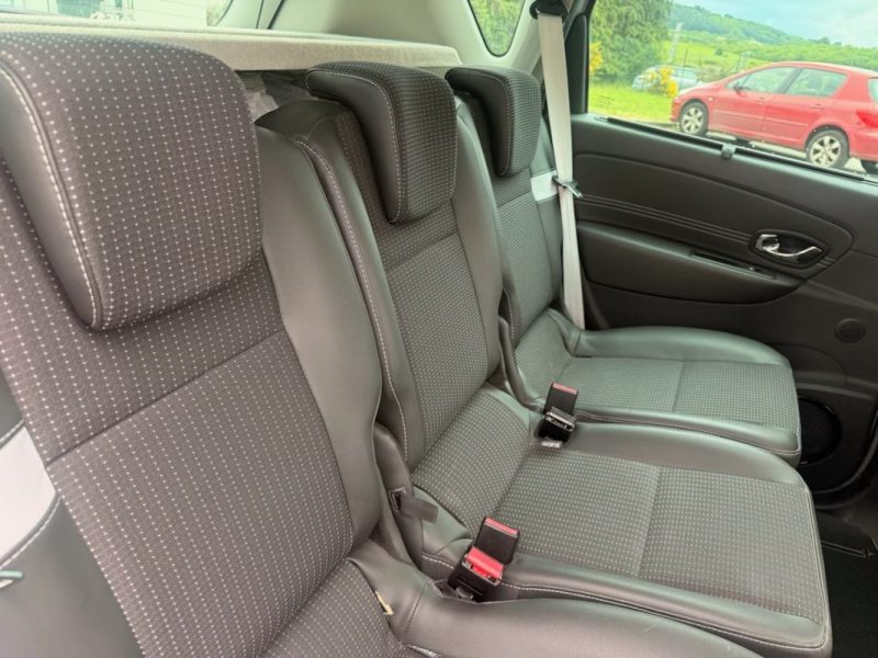 RENAULT  SCENIC 1.6 DCI 130 EDITION BOSE 2011