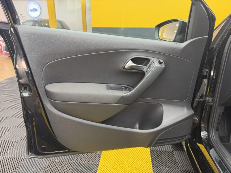 VOLKSWAGEN POLO 1.2 60 STYLE 