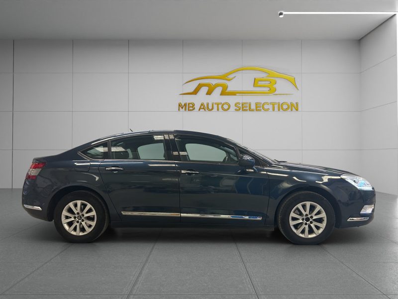CITROEN C5 1.6 E-HDI115 *SUIVI COMPLET* * BOITE AUTO *.