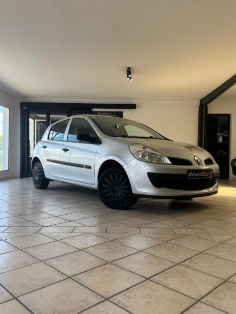 RENAULT  CLIO 3 1.2 LEV 75CV - GARANTIE 12MOIS OU 15.000KM 2007