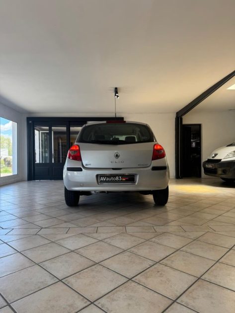 RENAULT  CLIO 3 1.2 LEV 75CV - GARANTIE 12MOIS OU 15.000KM 2007