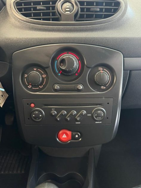 RENAULT  CLIO 3 1.2 LEV 75CV - GARANTIE 12MOIS OU 15.000KM 2007