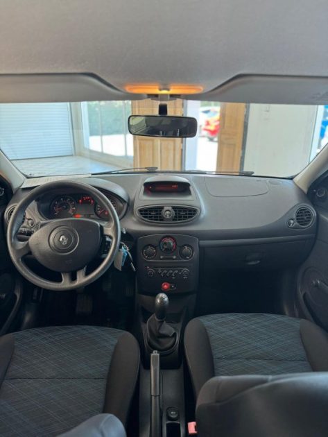 RENAULT  CLIO 3 1.2 LEV 75CV - GARANTIE 12MOIS OU 15.000KM 2007