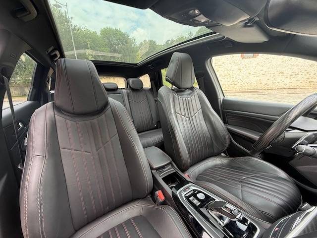 PEUGEOT 308 II 1.5 BLUEHDI 130CH GT LINE EAT6 / CARPLAY / TOIT PANO / CUIR  MASSANT / 1ERE MAI