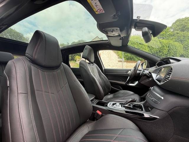 PEUGEOT 308 II 1.5 BLUEHDI 130CH GT LINE EAT6 / CARPLAY / TOIT PANO / CUIR  MASSANT / 1ERE MAI