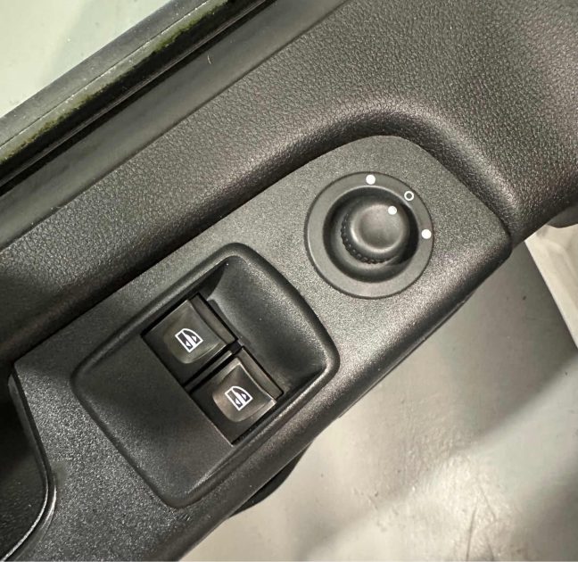 RENAULT TRAFIC III  L1H1 1000 KG 2.0 DCI 120 GRAND CONFORT 