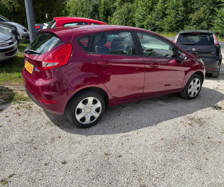 FORD FIESTA 1400 TDCI 68 AMBIENTE 2009