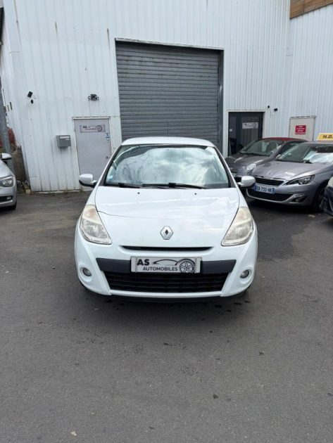 RENAULT CLIO III 1.2 16V 75CH ZEN 5P 2014