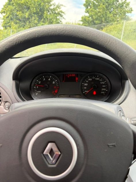 RENAULT CLIO III 1.2 16V 75CH ZEN 5P 2014