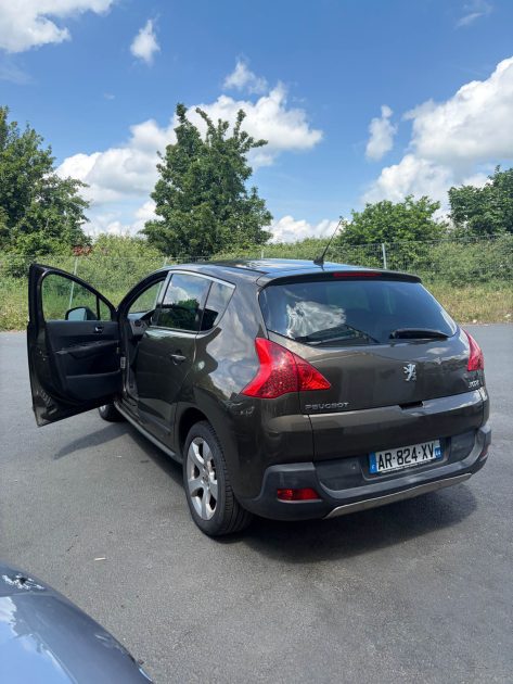 PEUGEOT 3008 1.6 HDI 110 DANS L ETAT