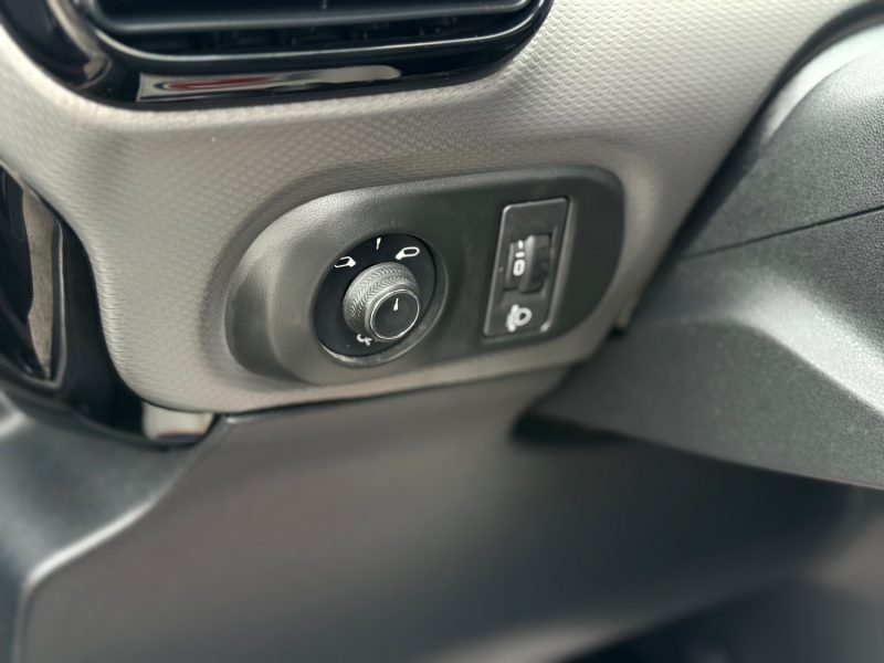 Citroën C4 Cactus 1.6 BlueHDi 120ch Shine Pack – Boîte Auto EAT6 – GPS – Révisée & Garantie 6 mois
