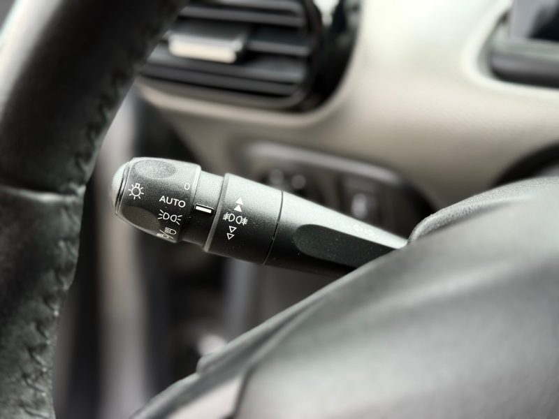 Citroën C4 Cactus 1.6 BlueHDi 120ch Shine Pack – Boîte Auto EAT6 – GPS – Révisée & Garantie 6 mois