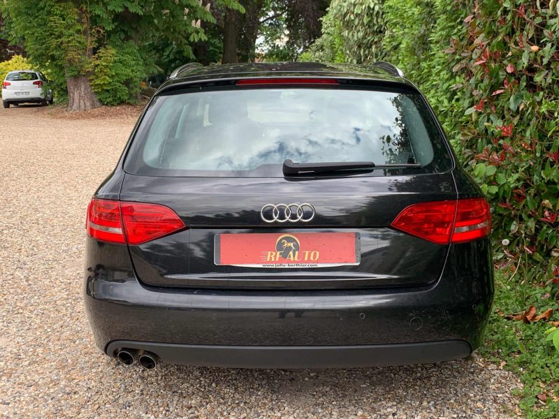 AUDI A4 III - IV AU33311 2010