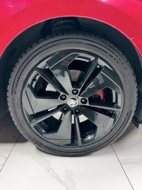 Skoda Octavia Combi 2.0 TDI 200ch RS DSG7