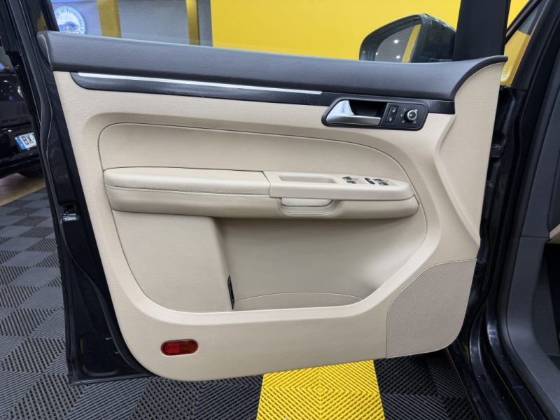 VOLKSWAGEN TOURAN 2.0 TDI 140 CARAT DSG  BOITE AUTO 