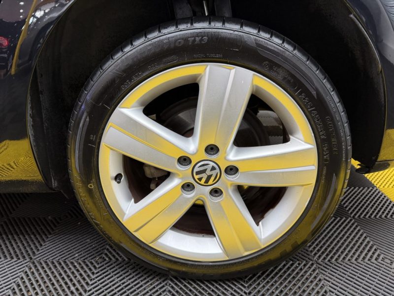 VOLKSWAGEN TOURAN 2.0 TDI 140 CARAT DSG  BOITE AUTO 