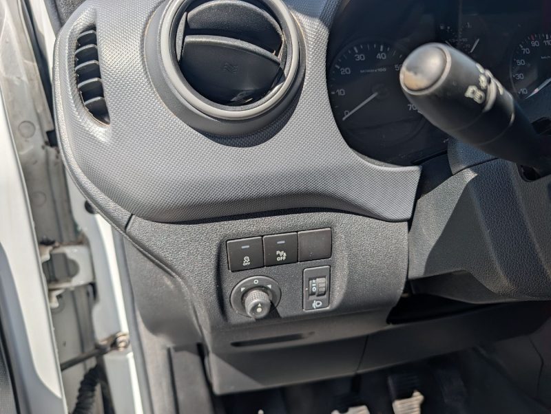 PEUGEOT PARTNER 1.6 BLUEHDI 100CH ACTIVE EXCELLENT ETAT GARANTIE 12 MOIS