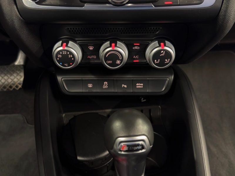 AUDI A1 PHASE 2 SPORTBACK AMBITION LUXE 1.4 TFSI 125 Cv TOIT OUVRANT BOITE AUTO CUIR - GARANTIE 1 AN