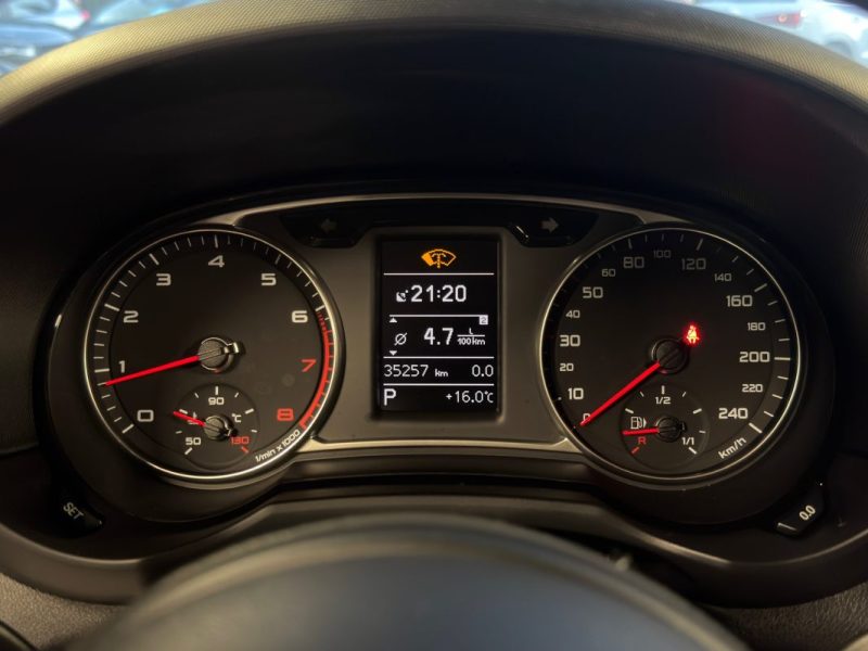 AUDI A1 PHASE 2 SPORTBACK AMBITION LUXE 1.4 TFSI 125 Cv TOIT OUVRANT BOITE AUTO CUIR - GARANTIE 1 AN