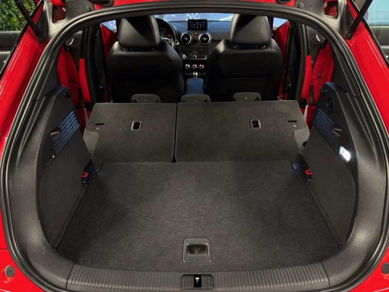 AUDI A1 PHASE 2 SPORTBACK AMBITION LUXE 1.4 TFSI 125 Cv TOIT OUVRANT BOITE AUTO CUIR - GARANTIE 1 AN