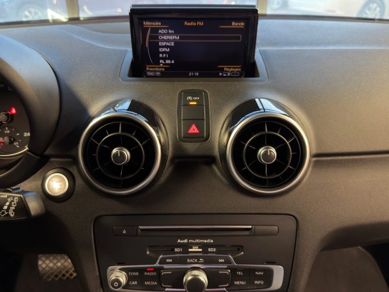 AUDI A1 PHASE 2 SPORTBACK AMBITION LUXE 1.4 TFSI 125 Cv TOIT OUVRANT BOITE AUTO CUIR - GARANTIE 1 AN