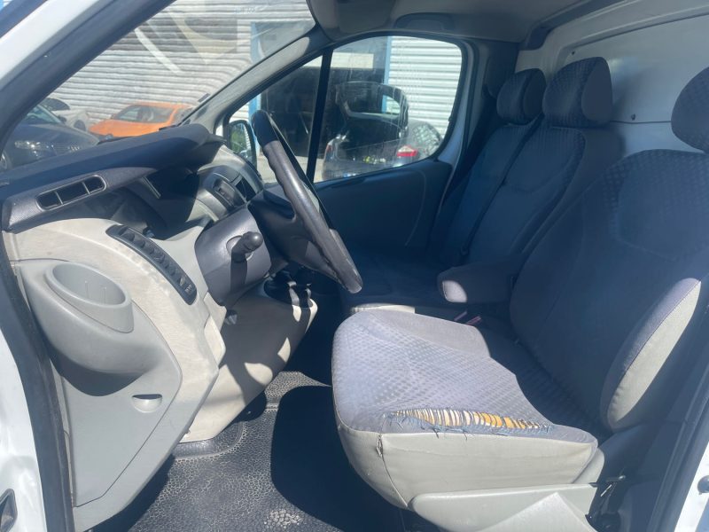 RENAULT TRAFIC L1H1 2.0DCI 115 215MKM