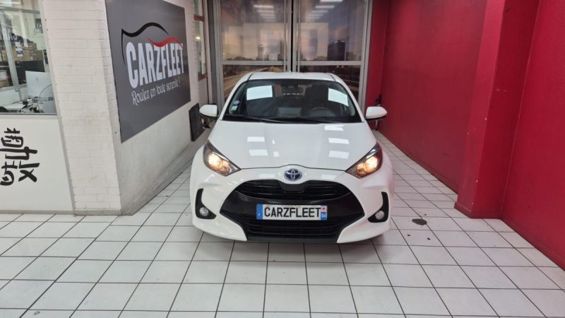 TOYOTA YARIS 1.5 HYBRID 116H DYNAMIC BUSINESS BEYOND 2022