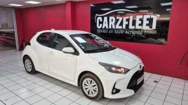 TOYOTA YARIS 1.5 HYBRID 116H DYNAMIC BUSINESS BEYOND 2022