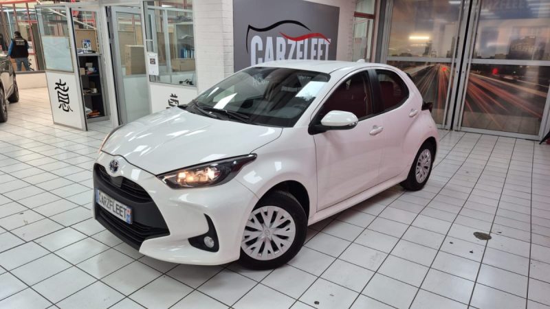 TOYOTA YARIS BERLINE HYBRIDE 116H DYNAMIC BUSINESS 2023