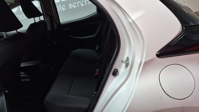 TOYOTA YARIS BERLINE HYBRIDE 116H DYNAMIC BUSINESS 2023