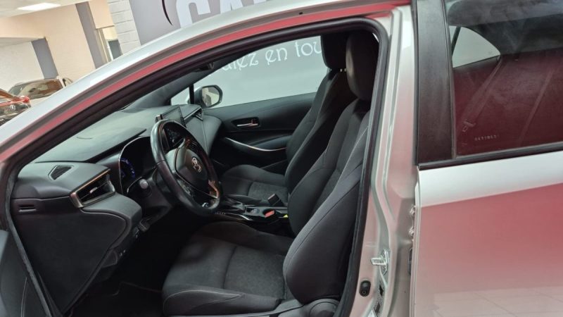 TOYOTA COROLLA BERLINE 122cv DYNAMIC BUSINESS/1 ERE MAIN/TVA RECUPERABLE