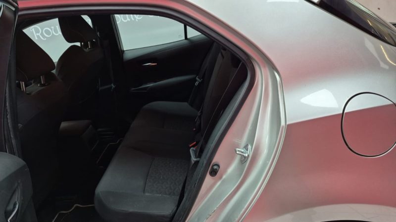 TOYOTA COROLLA BERLINE 122cv DYNAMIC BUSINESS/1 ERE MAIN/TVA RECUPERABLE