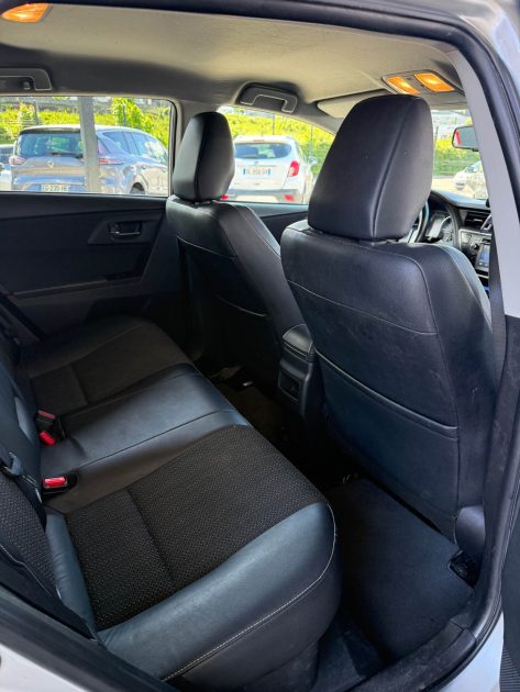 Toyota Auris 1.8 Hybride 136ch Dynamic - Boite Automatique