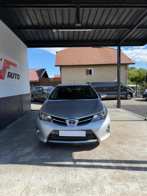 Toyota Auris 1.8 Hybride 136ch Dynamic - Boite Automatique