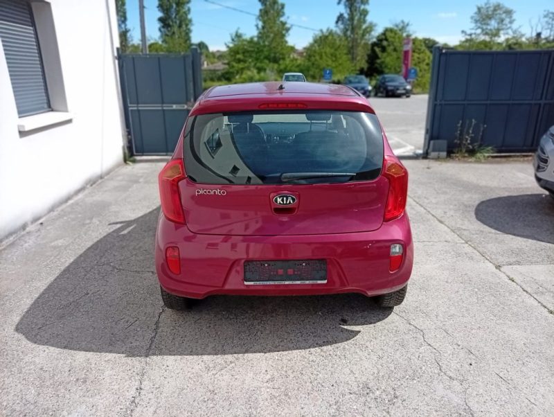KIA PICANTO 1.0 FIFA WORLD CUP EDITION 2014