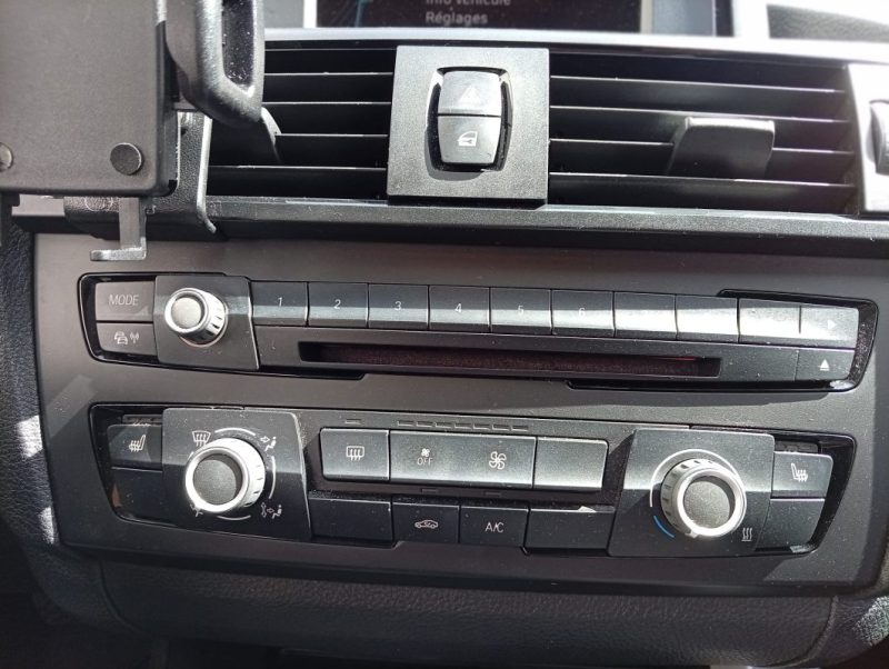 BMW SERIE 1 114I 2012
