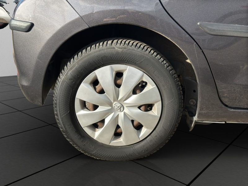 TOYOTA YARIS III 1.0 VVTI 69 ACTIVE