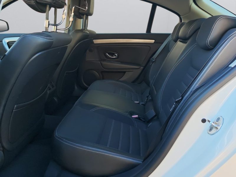 RENAULT LAGUNA III 1.5 DCI 110 CHAMPION NERVASPORT