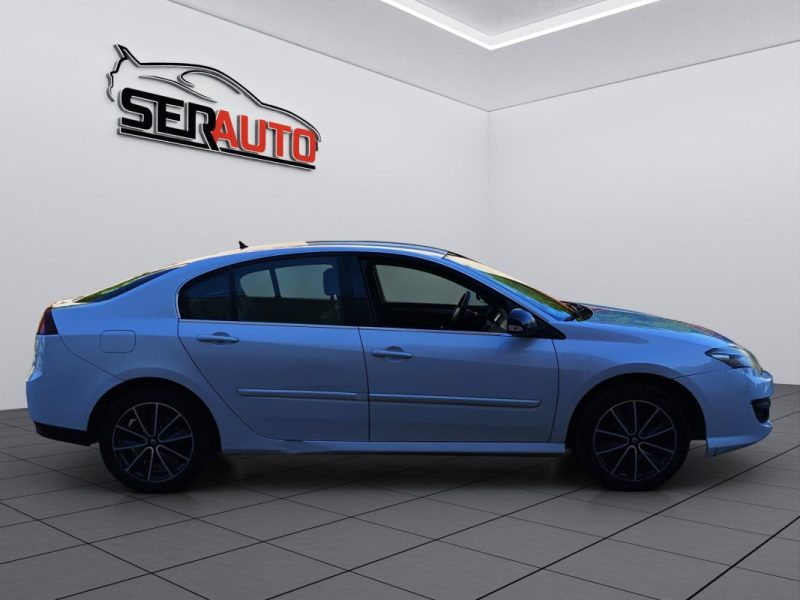 RENAULT LAGUNA III 1.5 DCI 110 CHAMPION NERVASPORT
