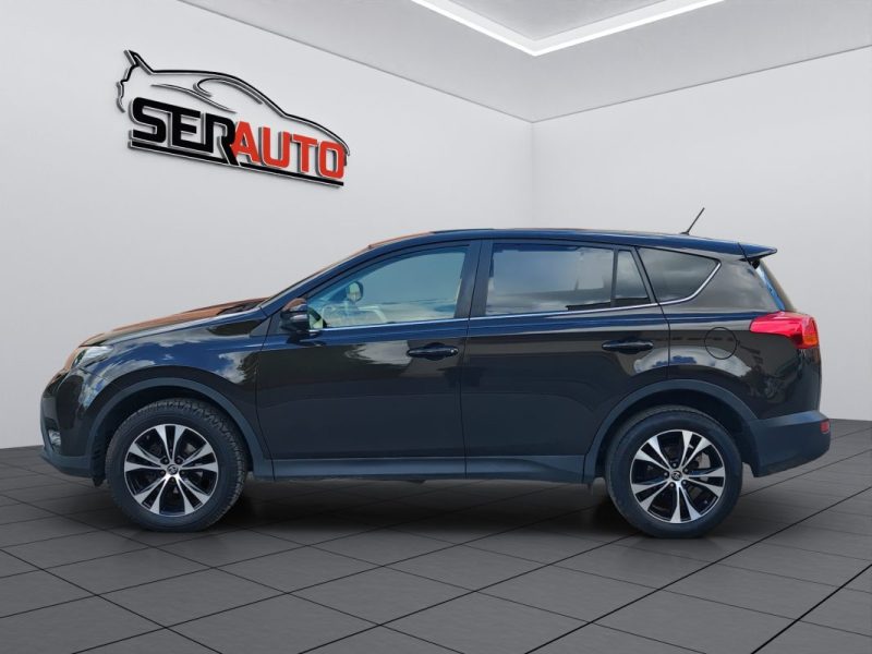 TOYOTA RAV4 124 D-4D WHITE EDITION 2WD