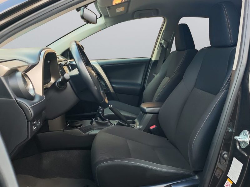 TOYOTA RAV4 124 D-4D WHITE EDITION 2WD