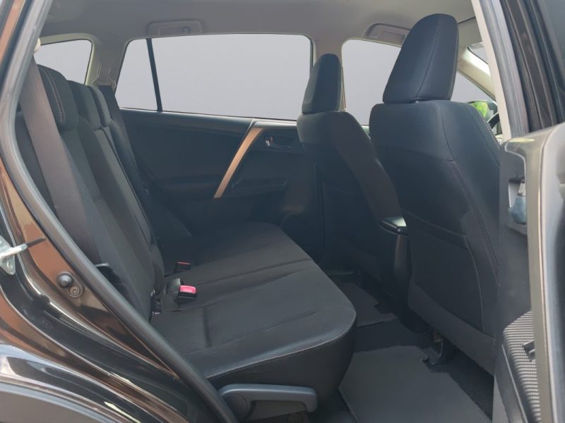 TOYOTA RAV4 124 D-4D WHITE EDITION 2WD