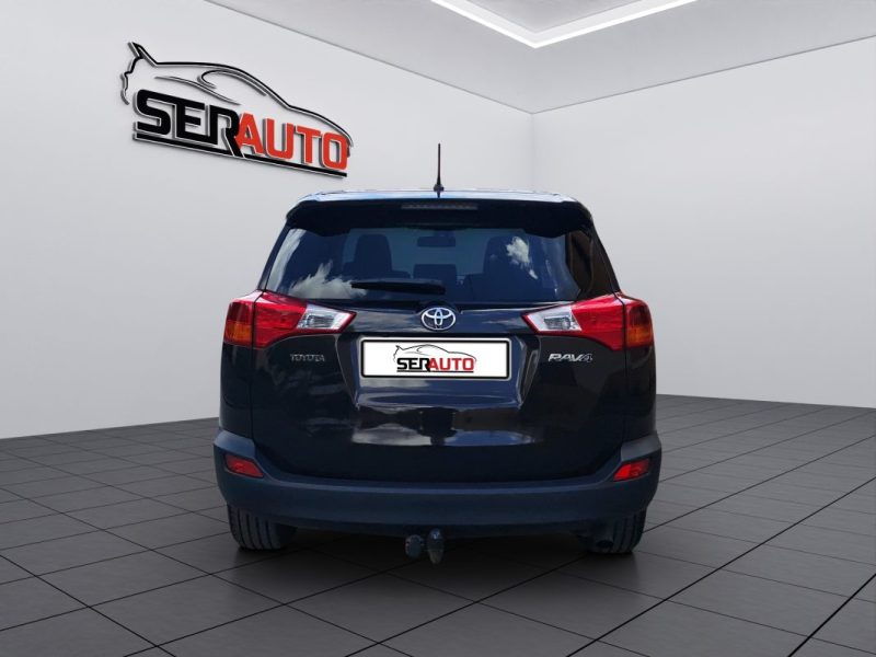 TOYOTA RAV4 124 D-4D WHITE EDITION 2WD