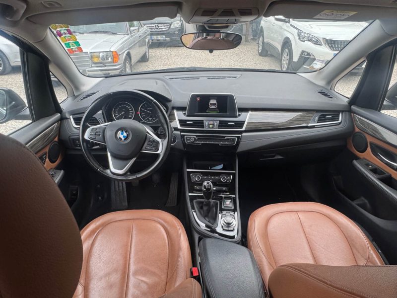 B.M.W. TOURER 216D 116CH LUXURY 2016