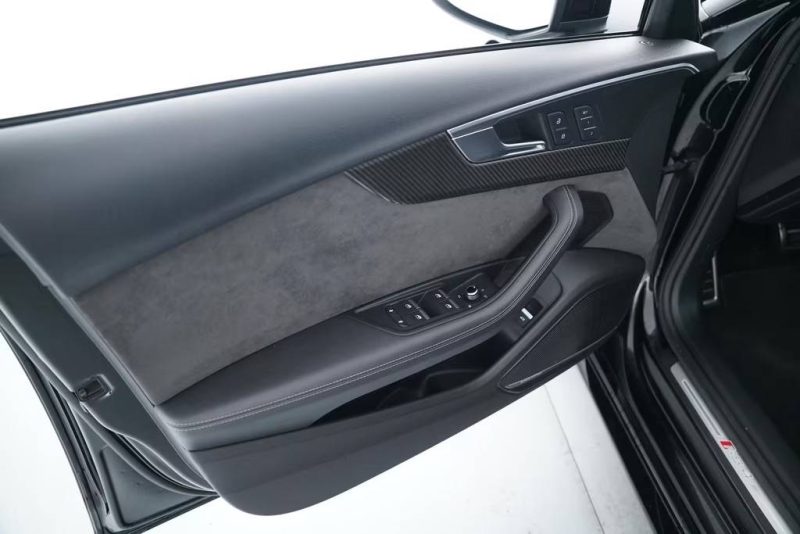 AUDI RS4 AVANT 2.9 TFSI QU / PANO / MATRIX LED / CAMÉRA / FULL BLACK 2019
