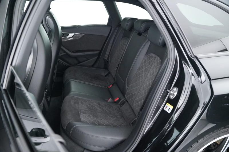 AUDI RS4 AVANT 2.9 TFSI QU / PANO / MATRIX LED / CAMÉRA / FULL BLACK 2019