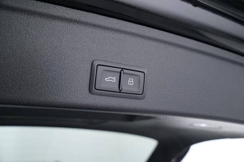 AUDI RS4 AVANT 2.9 TFSI QU / PANO / MATRIX LED / CAMÉRA / FULL BLACK 2019