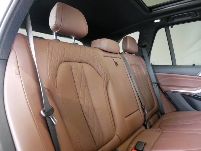 BMW X5 M50 XDRIVE / SKY LOUNGE / LASER / HARMAN KARDON / M PERFORMANCE 2019