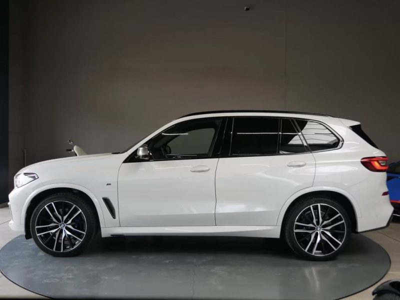 BMW X5 M50 XDRIVE / SKY LOUNGE / LASER / HARMAN KARDON / M PERFORMANCE 2019